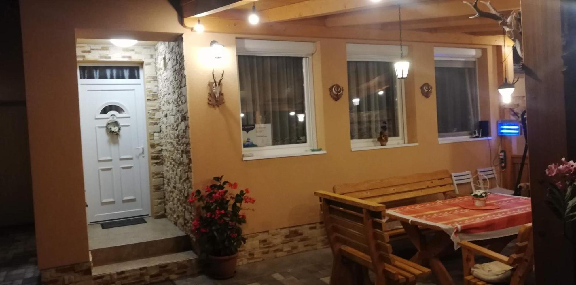 Ágica Vendégház Andornaktálya Esterno foto